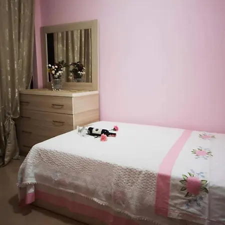 Irene's Luxury * Golem (Tirana)