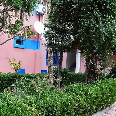 Irene's Luxury * Golem (Tirana)